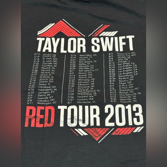 Original 2013 Taylor Swift Red Tour T-Shirt - Picture 6 of 7